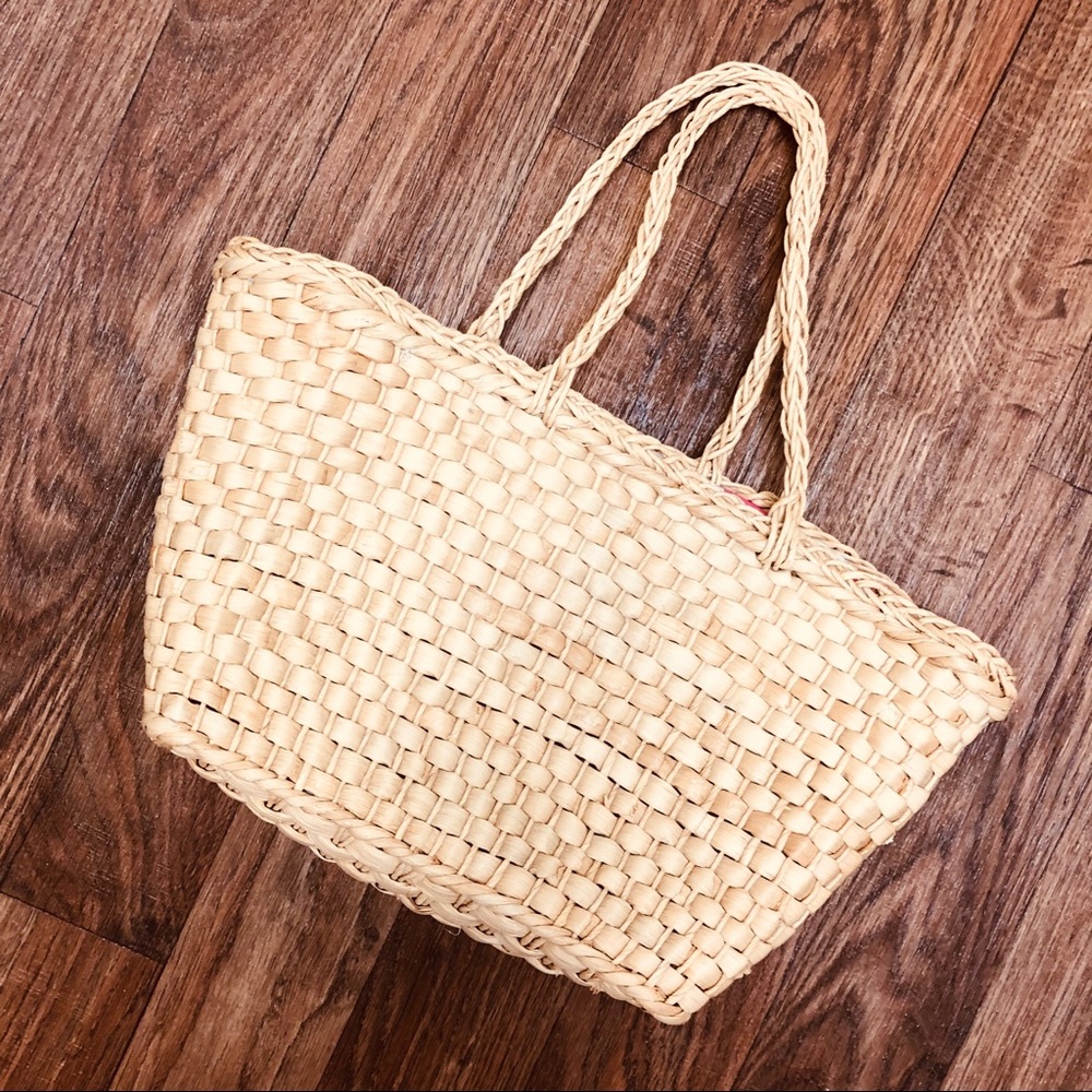 Straw bag, woven great condition!